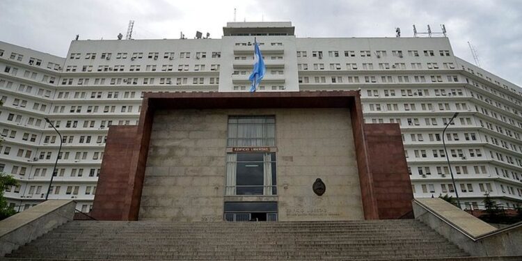 Escándalo en la Armada: denuncian “sistema de corrupción” con la plata de los sueldos por $1.600 millones