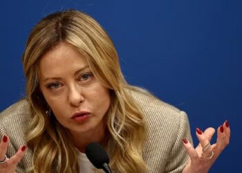 Giorgia Meloni avanza con una polémica reforma electoral en Italia y la oposición intenta frenarla