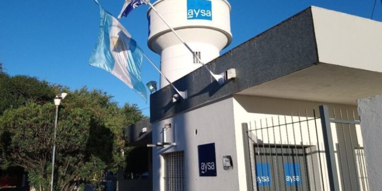 La Justicia bonaerense frenó la privatización de AySA y la derivó a la justicia federal