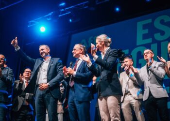 La ultraderecha da el golpe en Alemania con una victoria histórica de AfD en elecciones regionales