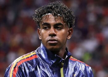 Lamine Yamal dijo que merece el Balón de Oro por sobre Mbappé y se comparó con Messi