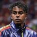 Lamine Yamal dijo que merece el Balón de Oro por sobre Mbappé y se comparó con Messi