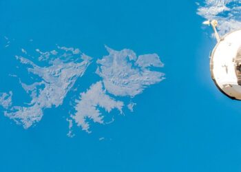 Milei anunció mayores sanciones para las empresas que operen en Malvinas y habló de una base militar «conjunta» en Ushuaia
