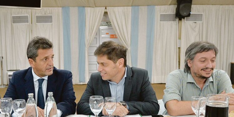 Peronismo en acción: Axel Kicillof listo para competir, Sergio Massa más activo y el tapado del kirchnerismo