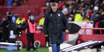 Tensión en Racing: la dirigencia se reunirá para definir el futuro de Juan Pablo Vojvoda tras la derrota contra Huracán