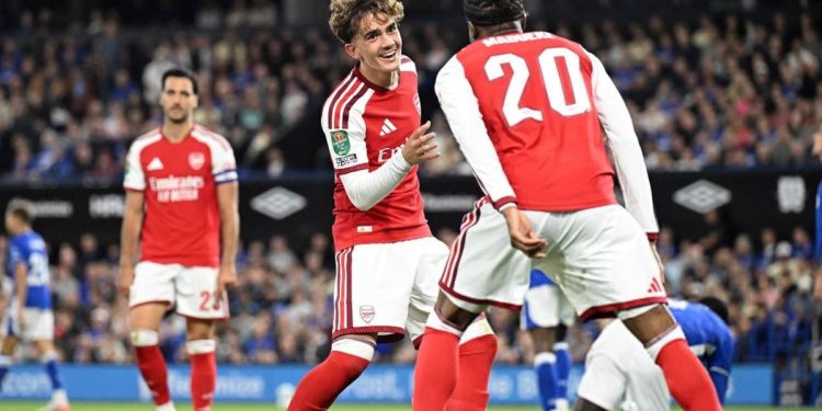 Tiene 16 años, brilló con un doblete y en Arsenal ya lo comparan con Lamine Yamal