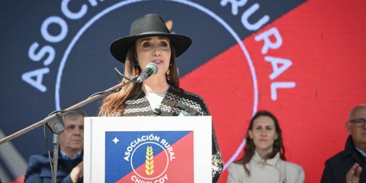 Victoria Villarruel destrozó el plan económico de Javier Milei y reclamó “mejorar salarios”
