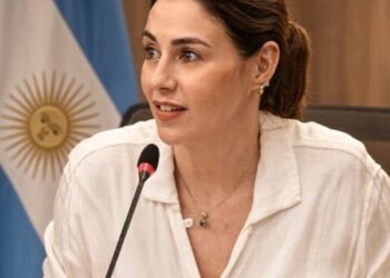 La diputada Pagano pidió investigar si el exfuncionario utilizó su cargo para estructurar el esquema de concesiones que terminó beneficiando a su entorno.