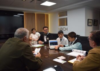 Autoridades NBCH recibieron a estudiantes de San Martín que desarrollaron un innovador proyecto financiero
