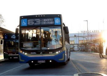 Colectivos del AMBA advirtieron posibles recortes en los servicios: qué le reclaman las empresas al Gobierno