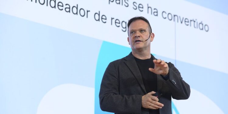 “Colonia digital”: la cruda advertencia de un experto en IA a las ideas de Javier Milei