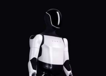 Cómo es Optimus, el robot humanoide que ayuda con las tareas del hogar impulsado por Tesla