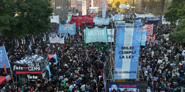 Convocaron a una nueva Marcha Federal Universitaria frente al Congreso