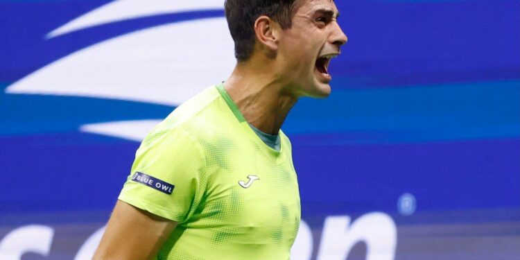 Duelo de argentinos: Mariano Navone eliminó a Juanma Cerúndolo en el ATP de Bruselas y avanzó a octavos de final