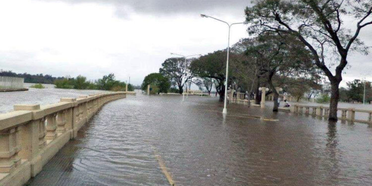 El Niño ya provoca inundaciones en el Litoral: evacuados y alerta por nuevas crecidas