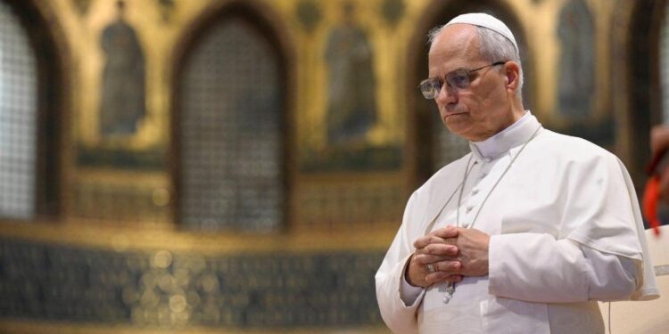El Vaticano puso en duda el viaje de León XIV a la Argentina: “Debemos esperar”