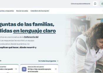 La Defensoría porteña lanzó una web de asesoramiento sobre inscripción escolar