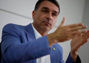 Las repercusiones del arco político tras el primer puesto de Flávio Bolsonaro en Brasil