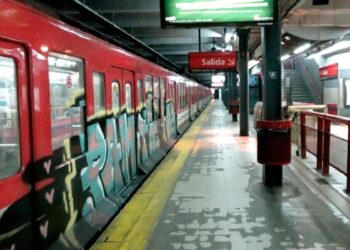 Libertarios porteños insisten con eliminar el nombre Juan Manuel de Rosas de la estación de Subte